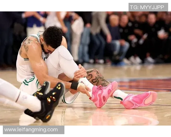 昔日恩怨再现!塔图姆与老队友狭路相逢 昔日恩怨再现!塔图姆与老队友狭路相逢