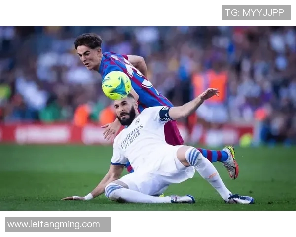 篮球比赛中高压防守战术对持球人决策影响机制 篮球比赛中高压防守战术对持球人决策影响机制